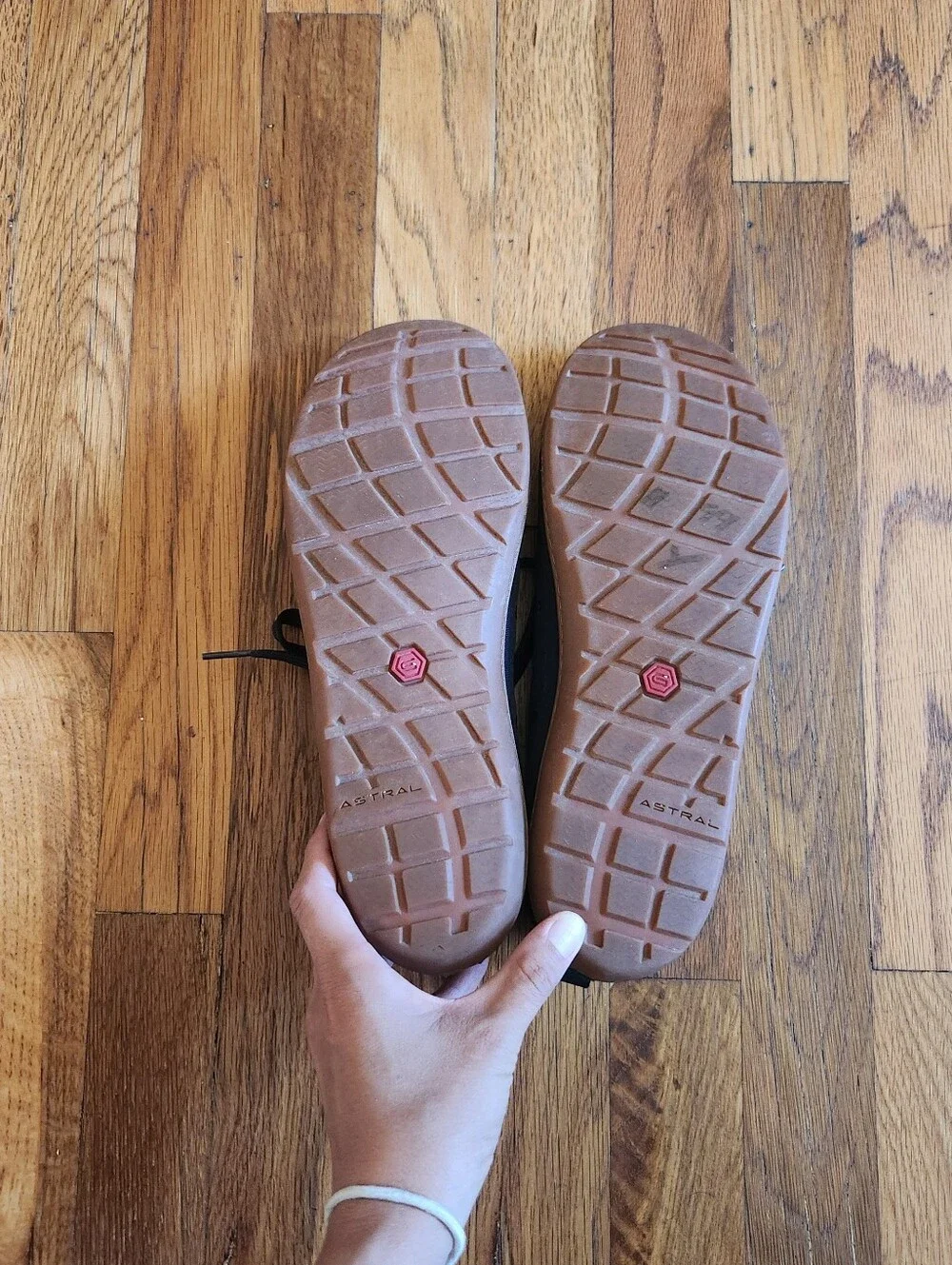 Astral Men's Loyak Minimalist Shoe Sz 9